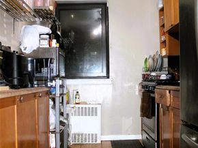 87-30 204th Street B56, Hollis NY 11423