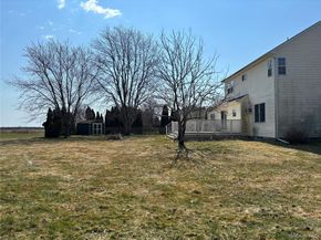 125 Northgate Circle, Baiting Hollow NY 11933