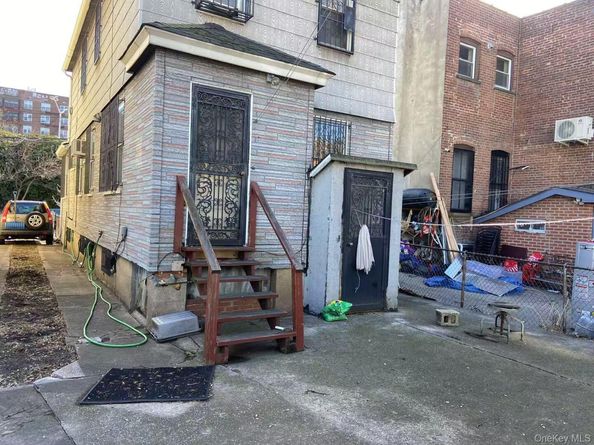 8621 59th Avenue, Elmhurst NY 11373