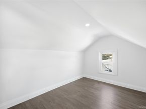 78 Roslyn Street, Islip Terrace NY 11752