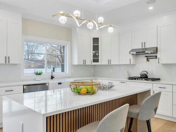 49 Anvil Lane, Levittown NY 11756