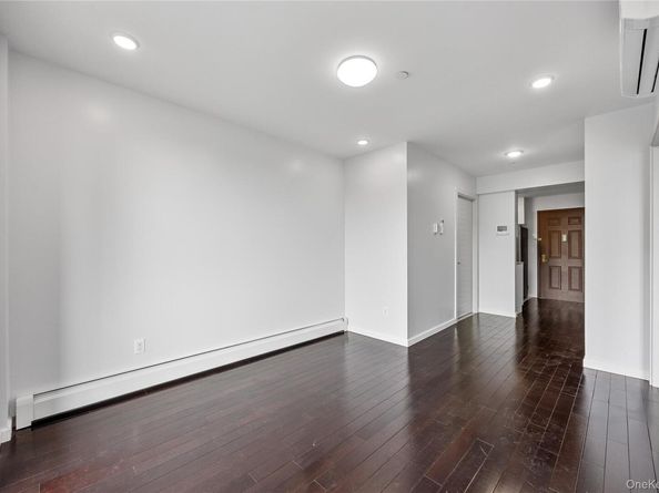 138-12 Northern Boulevard 3E, Flushing NY 11354