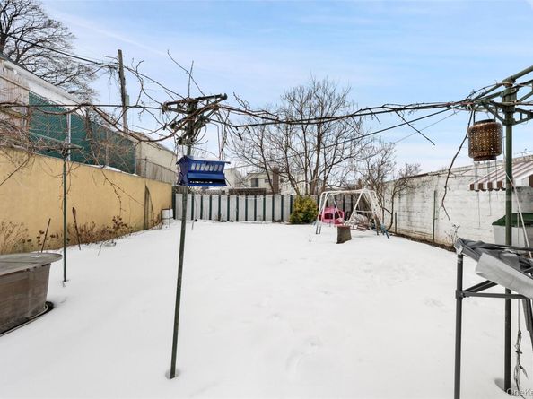 7714 Cypress Hills Street, Glendale NY 11385