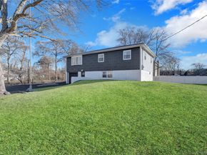 39 Roosevelt Boulevard, East Patchogue NY 11772