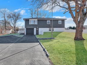 39 Roosevelt Boulevard, East Patchogue NY 11772