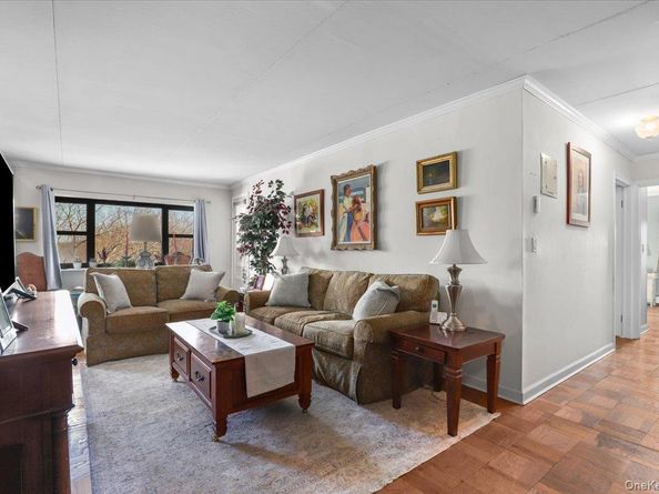 200 Diplomat Drive 8N, Mount Kisco NY 10549