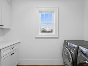 961 N Broadway, Massapequa NY 11758