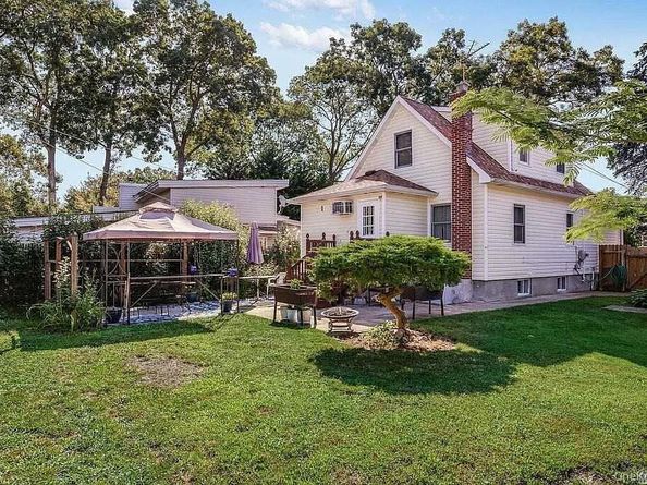 359 Erlanger Boulevard, North Babylon NY 11703