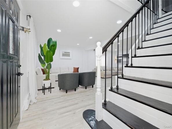 54 Morning Glory Road, Levittown NY 11756