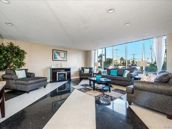 560 W Broadway 1H, Long Beach NY 11561