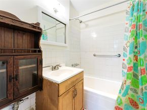 87-70 173rd Street 7H, Jamaica NY 11432