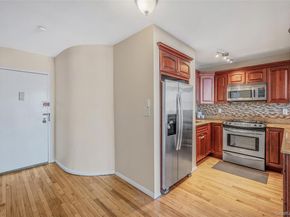 1 E. Broadway 5S, Long Beach NY 11561