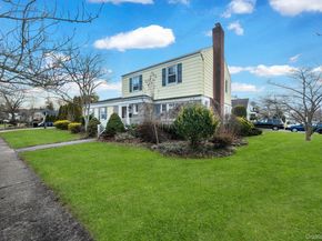6 Elliott Place, Freeport NY 11520