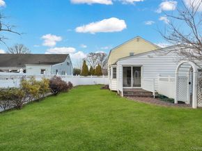 6 Elliott Place, Freeport NY 11520