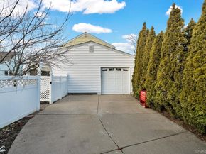 6 Elliott Place, Freeport NY 11520