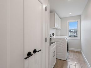 35 Main Parkway, Plainview NY 11803