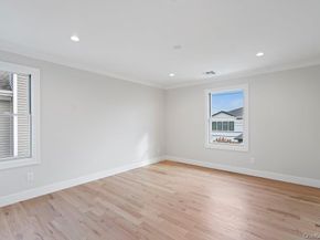 35 Main Parkway, Plainview NY 11803