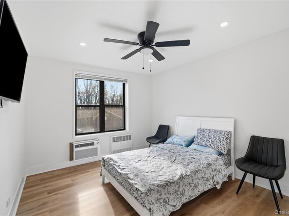 226-26 Union Turnpike 1R, Bayside NY 11364