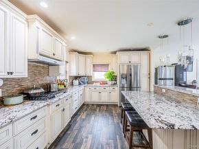 88 Elmwood Street, Plainview NY 11803