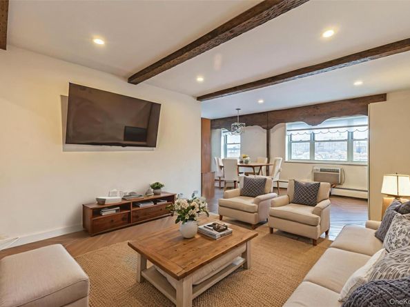 99-10 60th Avenue 6E, Corona NY 11368