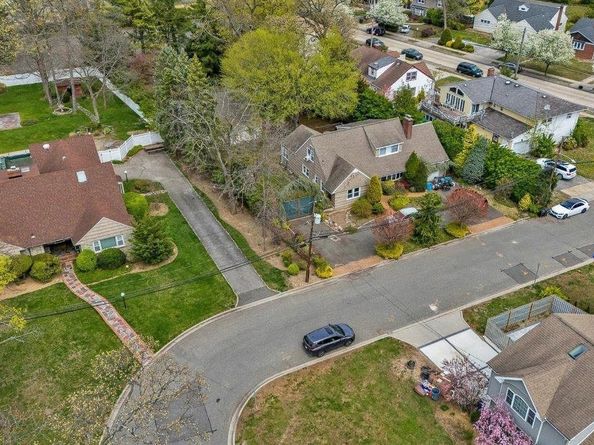 757 Bixby Drive, Baldwin NY 11510