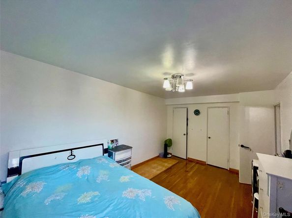 143-40 41st Ave 143-40 41st Avenue 6, Flushing NY 11355