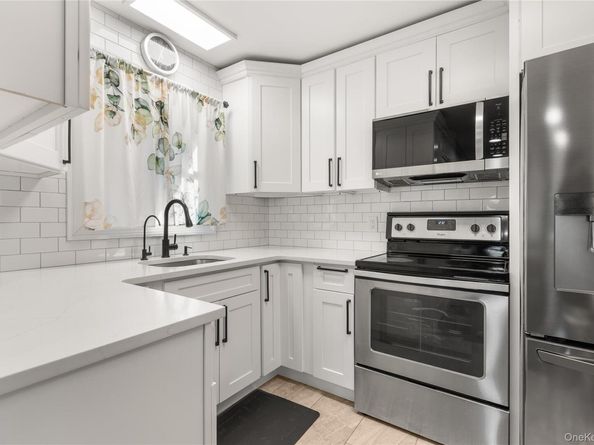 68 A Oneida Avenue, South Setauket NY 11720