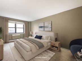 25 Park Place 2C, Great Neck NY 11021