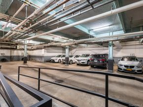 25 Park Place 2C, Great Neck NY 11021