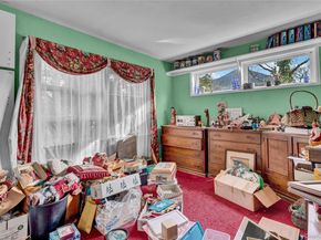 24 Piermont Court, Melville NY 11747