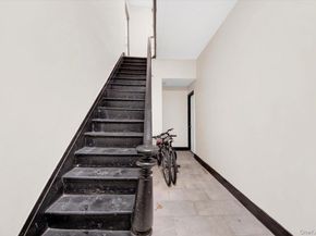 206 S 9th Avenue, Mount Vernon NY 10550