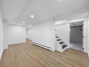 119 E Pennywood Avenue, Roosevelt NY 11575