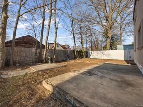 119 E Pennywood Avenue, Roosevelt NY 11575