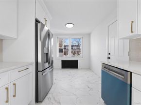 119 E Pennywood Avenue, Roosevelt NY 11575