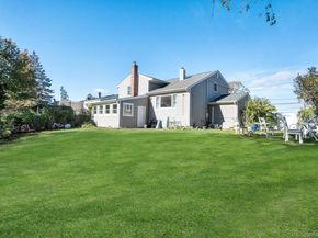 26 Fran Lane, Selden NY 11784