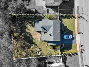 26 Fran Lane, Selden NY 11784