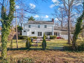11 Searingtown Road, Searingtown NY 11507