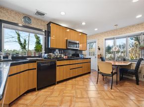 11 Searingtown Road, Searingtown NY 11507