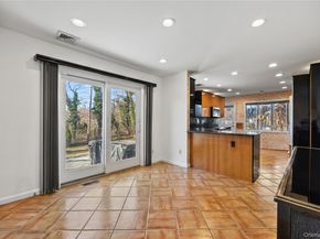 11 Searingtown Road, Searingtown NY 11507