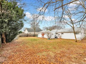 34 Tamarack Street, Central Islip NY 11722