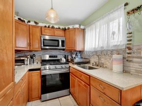 34 Tamarack Street, Central Islip NY 11722