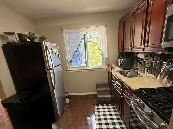 437 Torry Avenue, Bronx NY 10473