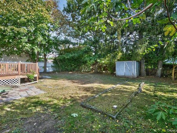 452 Latham Road, Mineola NY 11501
