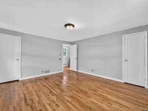 452 Latham Road, Mineola NY 11501