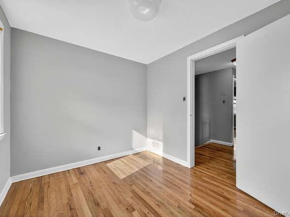 452 Latham Road, Mineola NY 11501