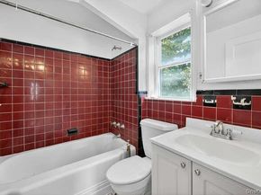 452 Latham Road, Mineola NY 11501