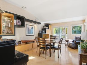 17 Plane Tree Lane, Dix Hills NY 11746