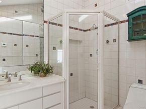 17 Plane Tree Lane, Dix Hills NY 11746