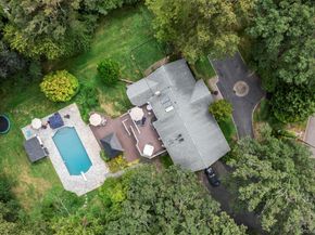 17 Plane Tree Lane, Dix Hills NY 11746