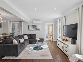 59 E 21st Street, Huntington Station NY 11746